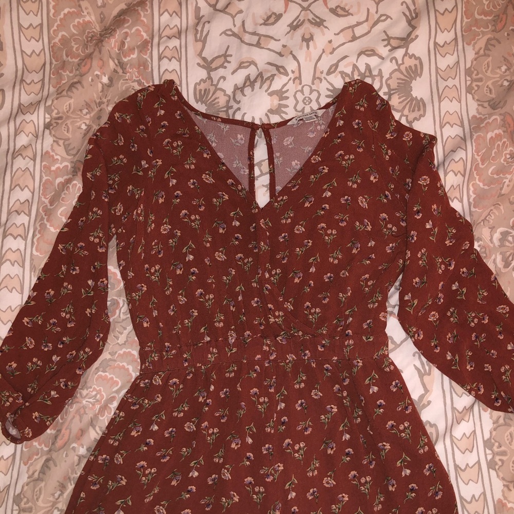 American Eagle Floral Romper - Picture 3 of 9